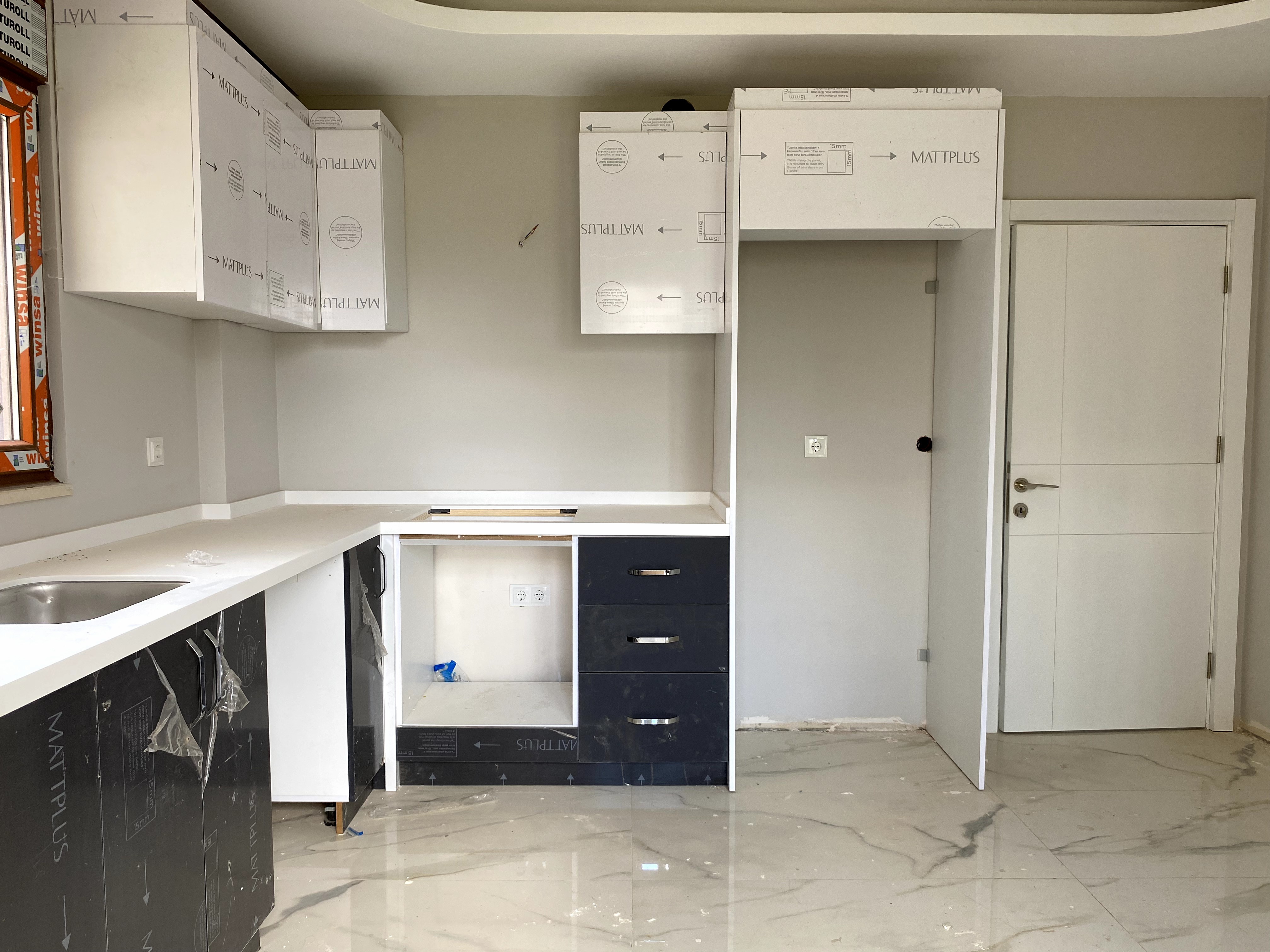 DÖŞEMEALTI ALTINKALE’DE HAVUZ CEPHELİ SATILIK  2+1 DAİRE