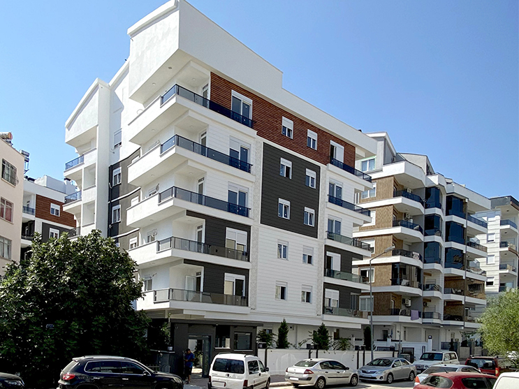 Antalya Işıklar Caddesi Yakını Site içinde 3+1 Daire