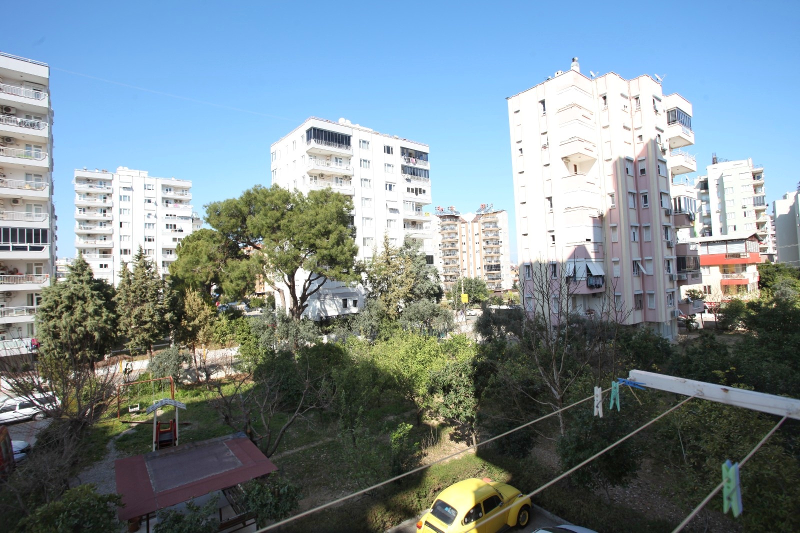 Muratpaşa Güzeloba’da Site İçinde Satılık 3+1 Daire 